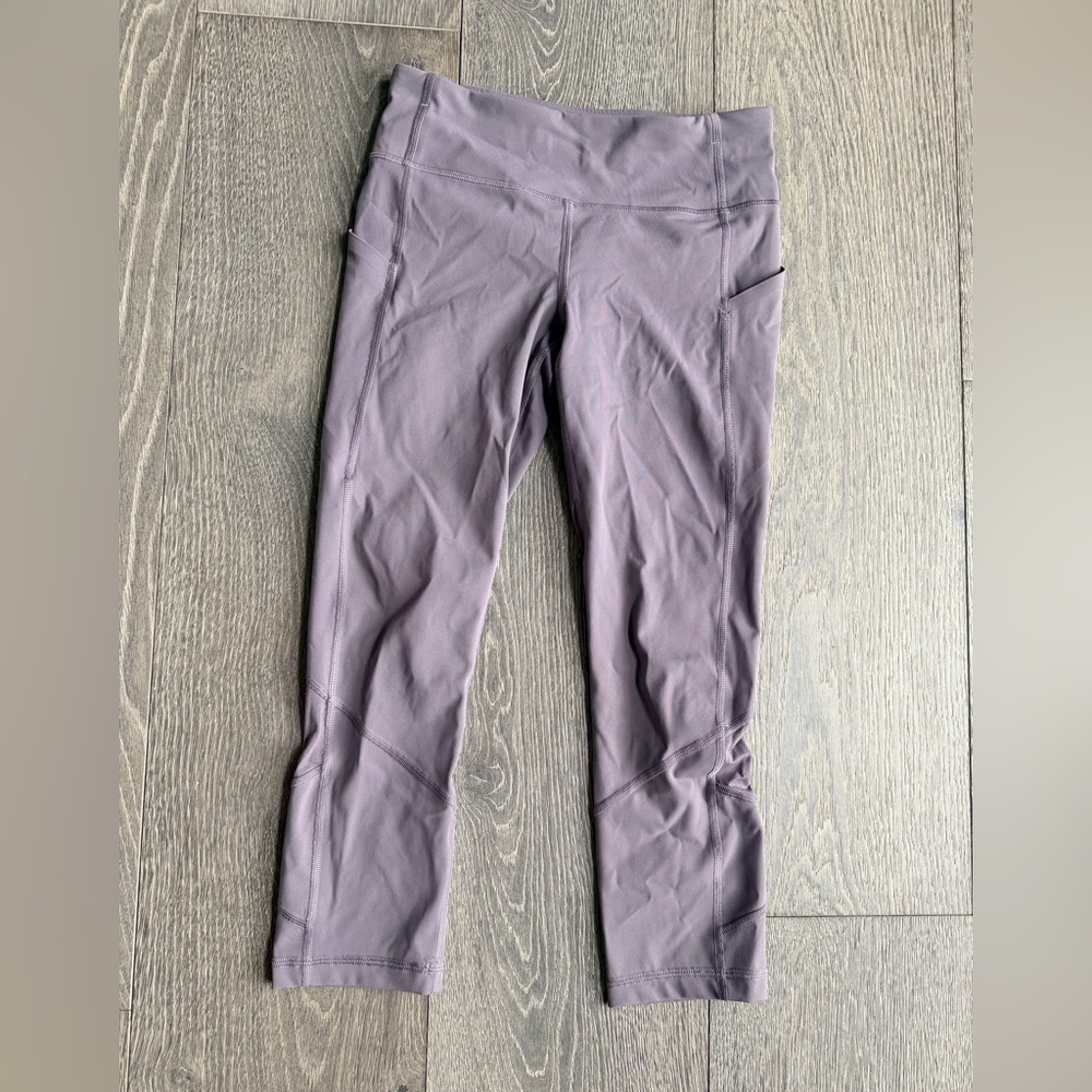 Lululemon Pace Rival Crop *22" in Graphite Purple Size 4